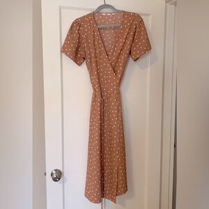 🎀 UNIQLO fun pink polka dot dress! 🎀